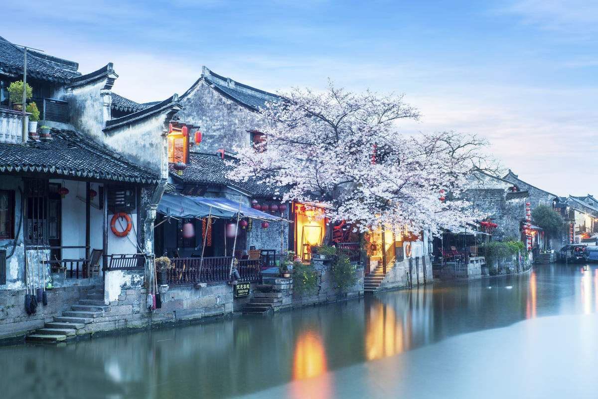 甜美奥莉暑假逛街
